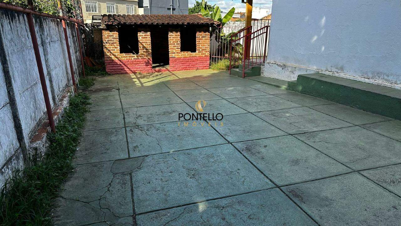 Casa à venda com 1 quarto, 400m² - Foto 25