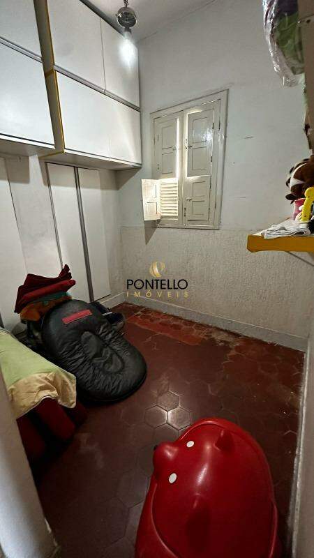 Casa à venda com 1 quarto, 400m² - Foto 16