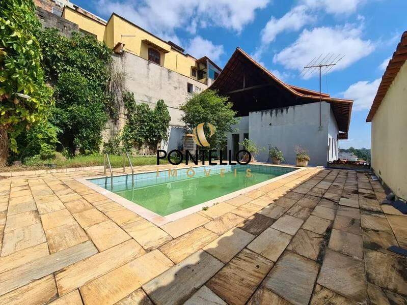 Casa à venda com 4 quartos, 336m² - Foto 13