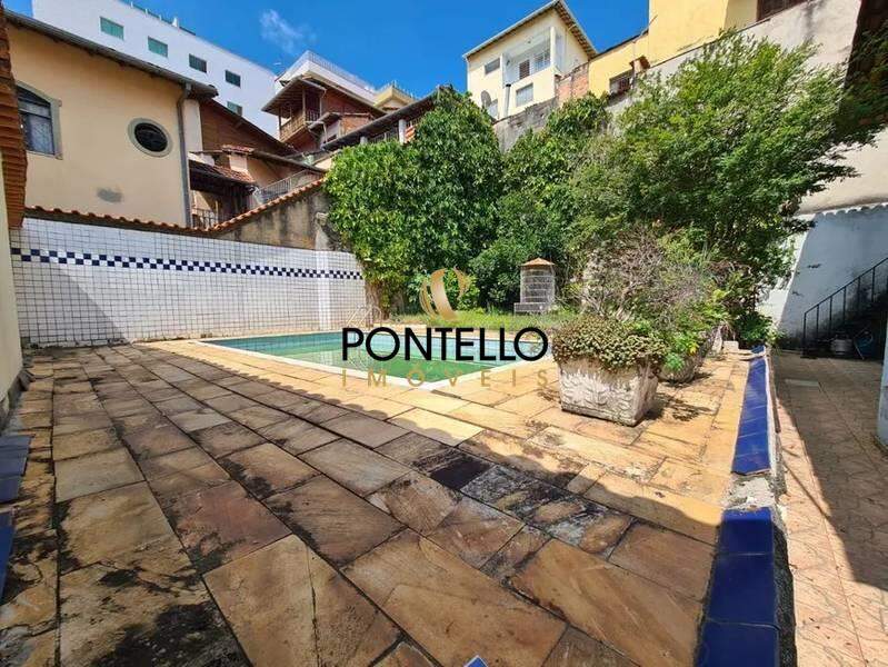 Casa à venda com 4 quartos, 336m² - Foto 14