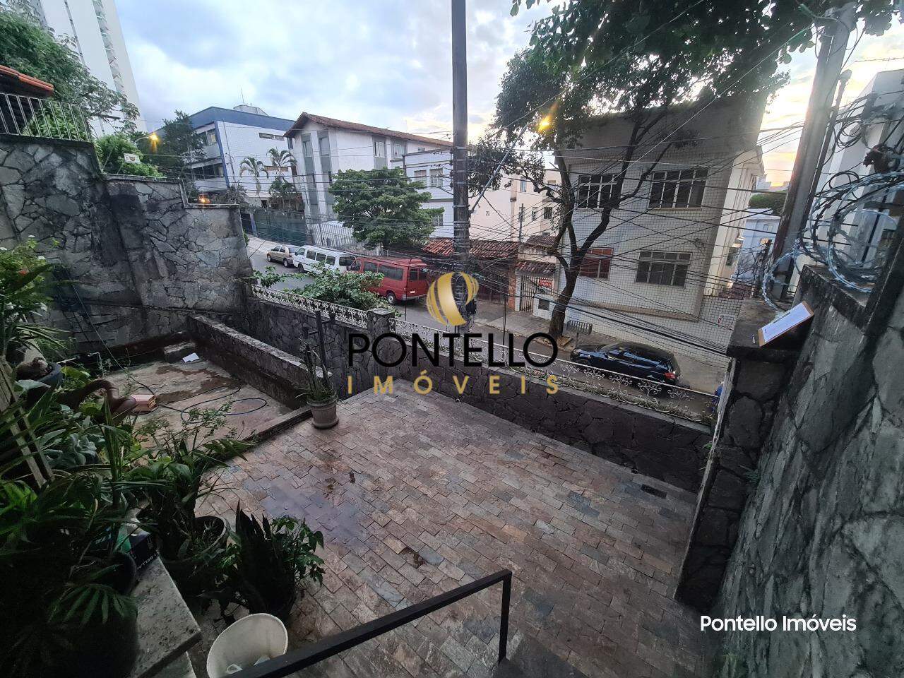 Casa, 5 quartos, 260 m² - Foto 2