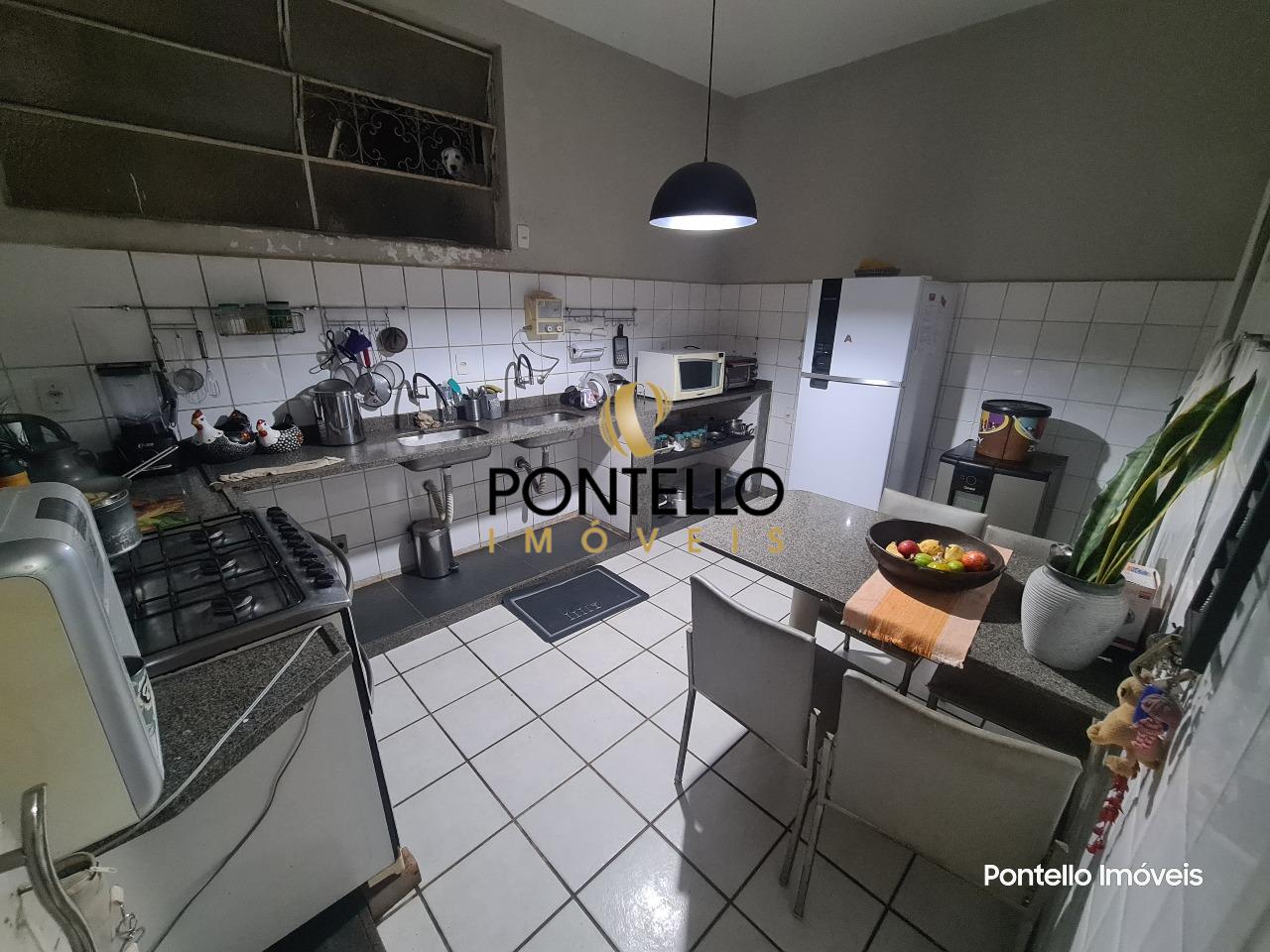 Casa, 5 quartos, 260 m² - Foto 13