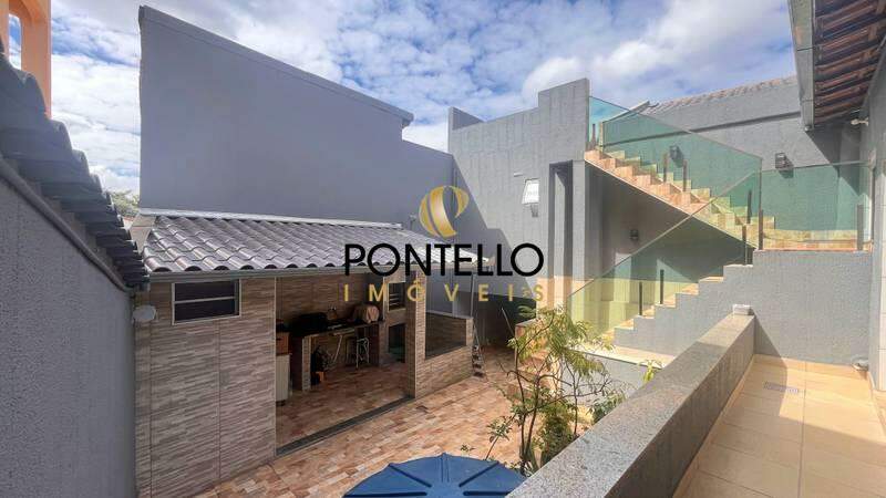 Casa à venda com 3 quartos, 201m² - Foto 8