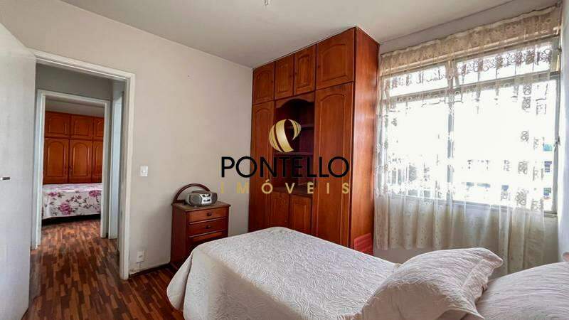 Apartamento à venda com 2 quartos, 62m² - Foto 2