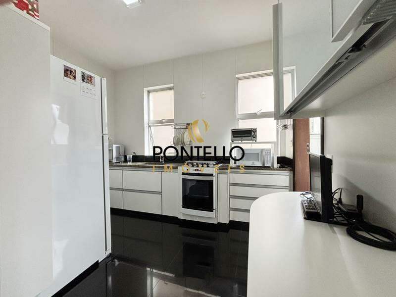 Apartamento à venda com 3 quartos, 110m² - Foto 2