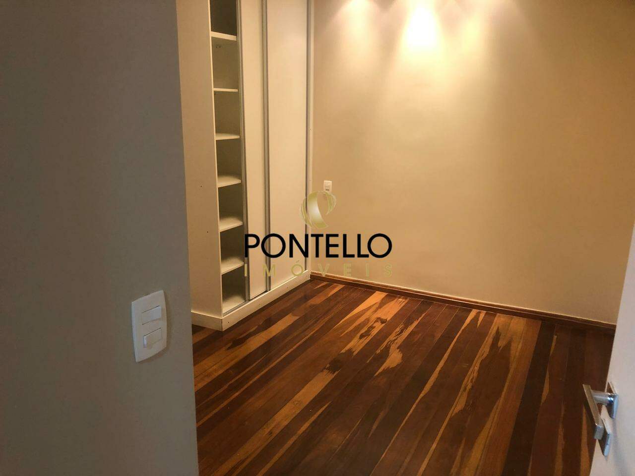 Apartamento para alugar com 3 quartos, 180m² - Foto 7