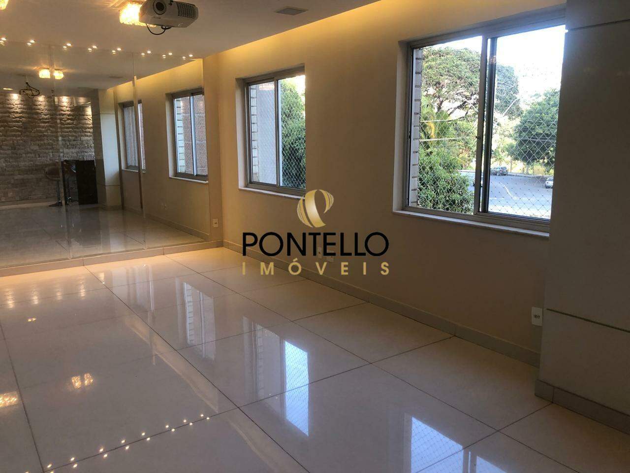 Apartamento para alugar com 3 quartos, 180m² - Foto 3