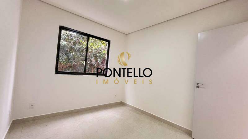Casa à venda com 3 quartos, 215m² - Foto 10
