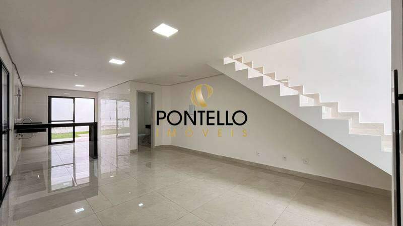 Casa à venda com 3 quartos, 215m² - Foto 6