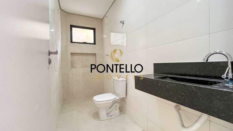 Casa à venda com 3 quartos, 215m² - Foto 9