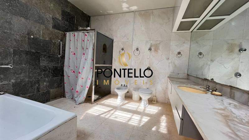 Casa à venda com 4 quartos, 1000m² - Foto 3