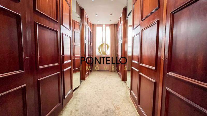 Casa à venda com 4 quartos, 1000m² - Foto 4