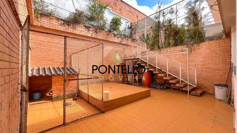 Casa à venda com 4 quartos, 1000m² - Foto 7