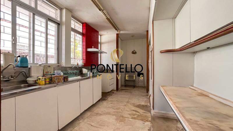 Casa à venda com 4 quartos, 1000m² - Foto 8