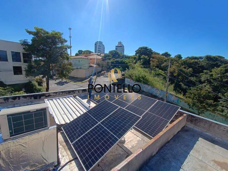 Casa à venda com 3 quartos, 93m² - Foto 11