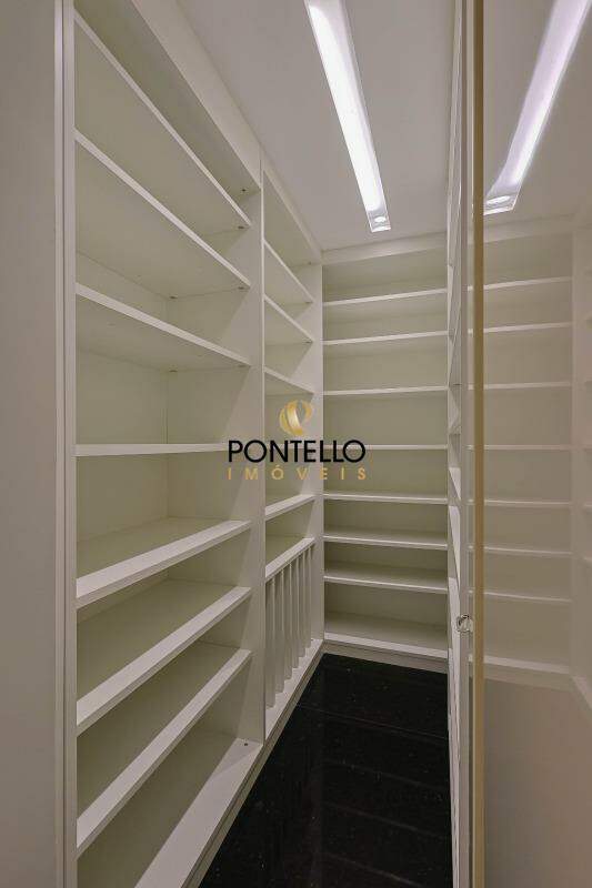 Apartamento para alugar com 3 quartos, 260m² - Foto 13