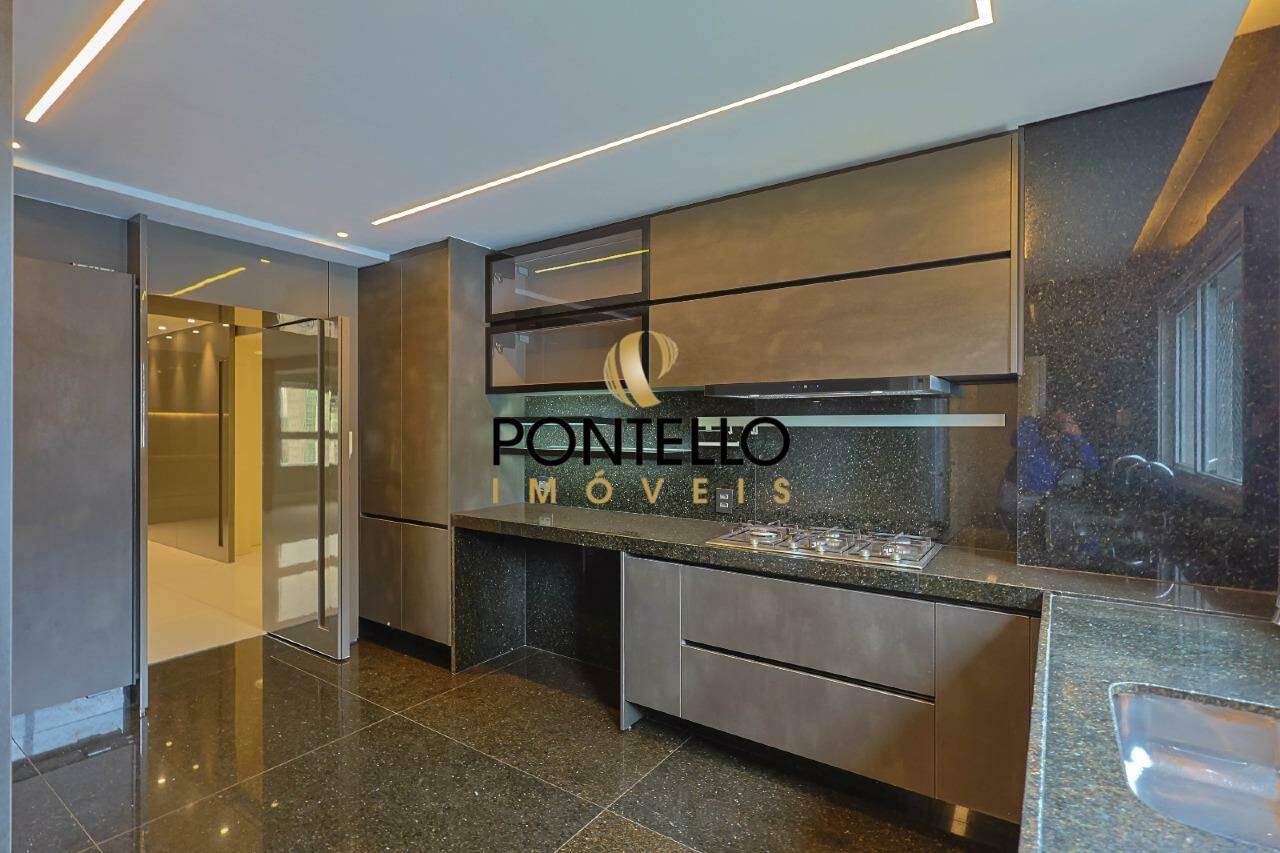 Apartamento para alugar com 3 quartos, 260m² - Foto 8