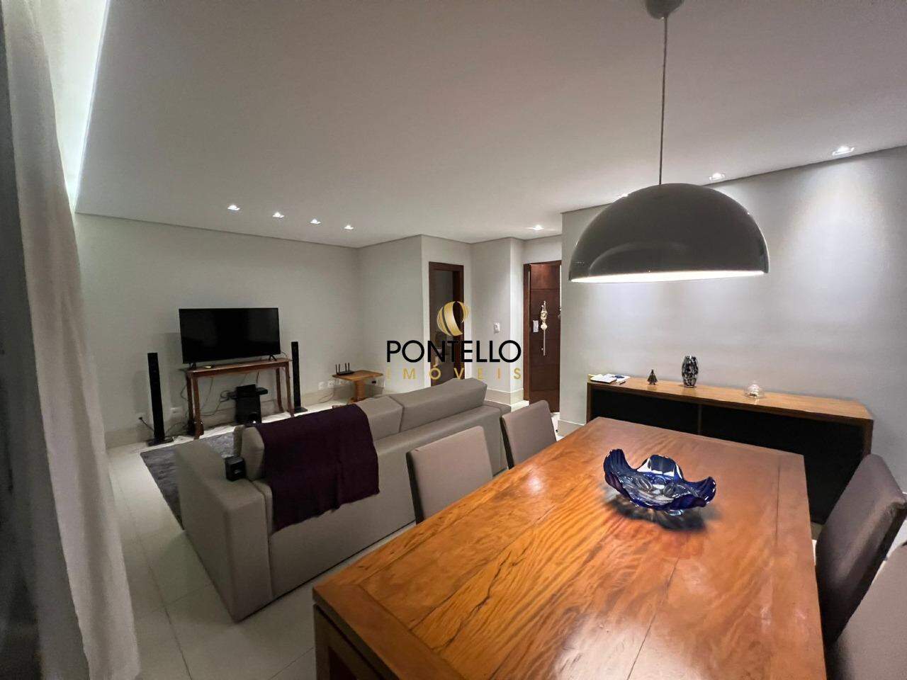 Apartamento à venda com 3 quartos, 166m² - Foto 2