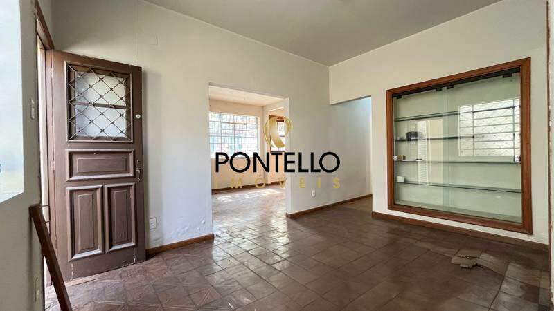 Casa à venda com 5 quartos, 185m² - Foto 14
