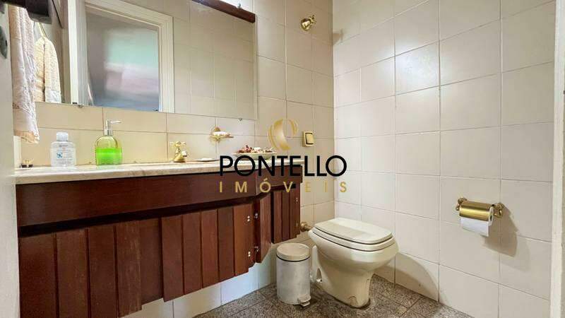 Casa à venda com 5 quartos, 550m² - Foto 2