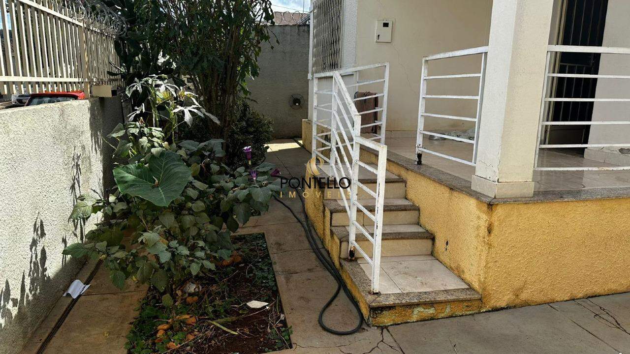 Casa, 3 quartos, 123 m² - Foto 2