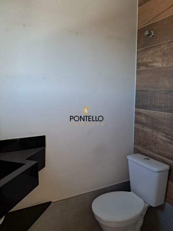Casa à venda com 2 quartos, 110m² - Foto 17