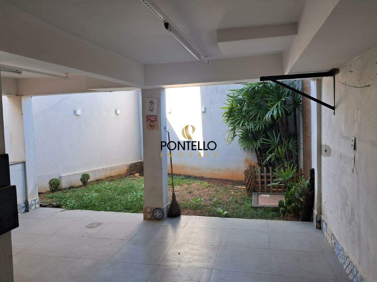Casa à venda com 2 quartos, 110m² - Foto 25