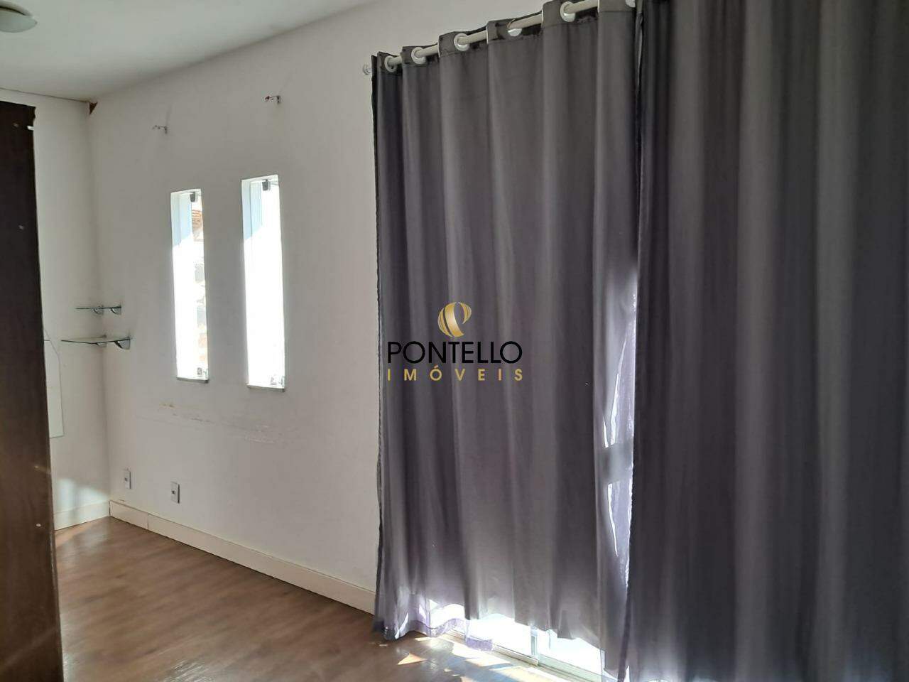 Casa à venda com 2 quartos, 110m² - Foto 13
