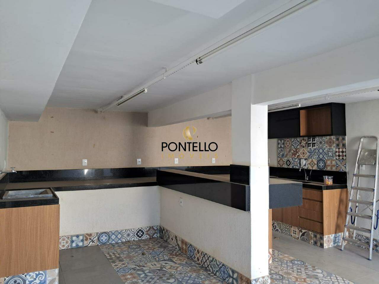 Casa à venda com 2 quartos, 110m² - Foto 22