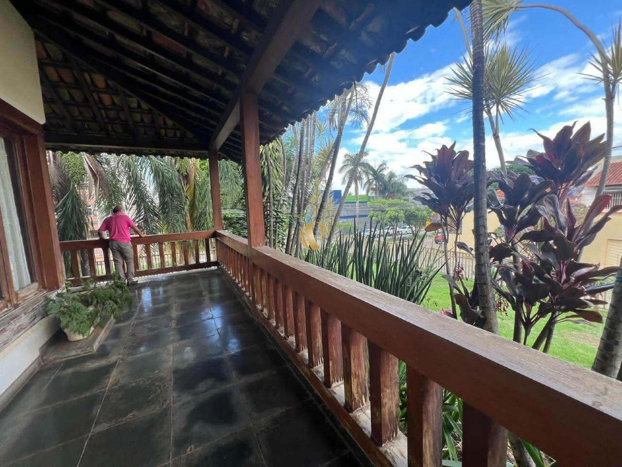 Casa para alugar com 6 quartos, 800m² - Foto 4