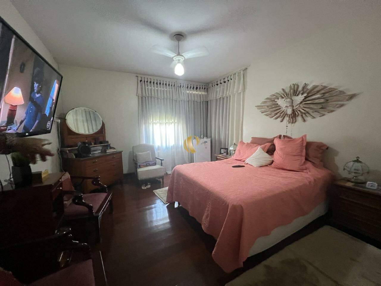 Casa para alugar com 6 quartos, 800m² - Foto 17