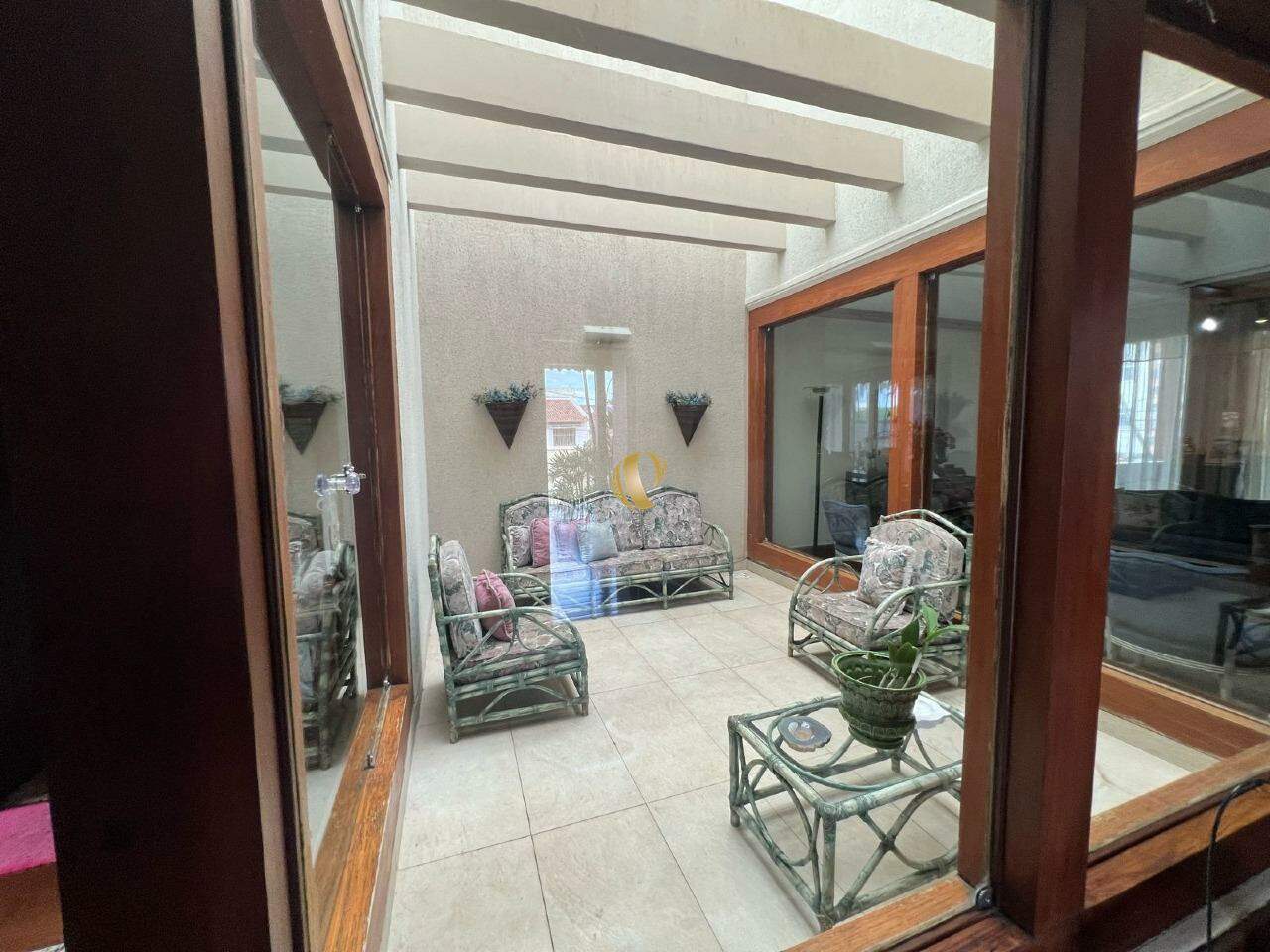 Casa para alugar com 6 quartos, 800m² - Foto 7
