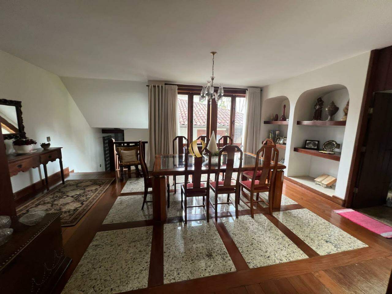 Casa para alugar com 6 quartos, 800m² - Foto 6