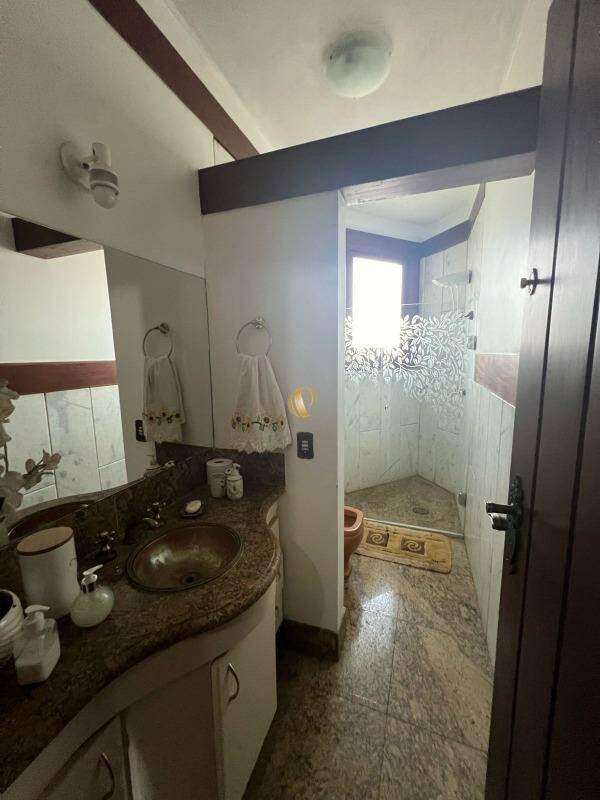 Casa para alugar com 6 quartos, 800m² - Foto 21