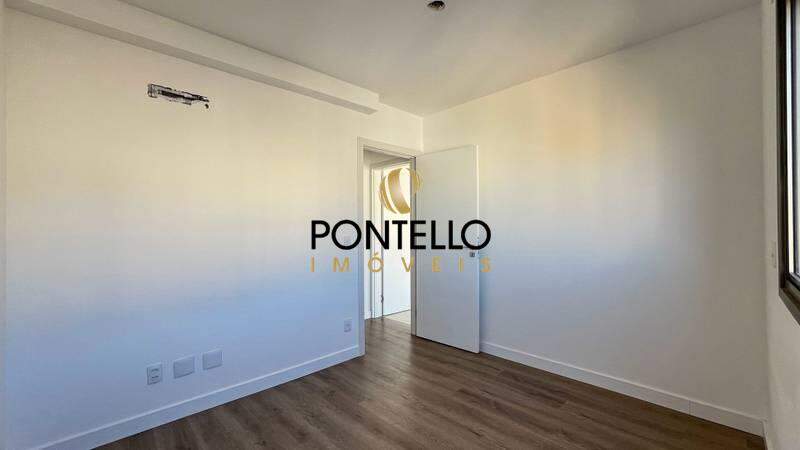 Apartamento à venda com 4 quartos, 136m² - Foto 18