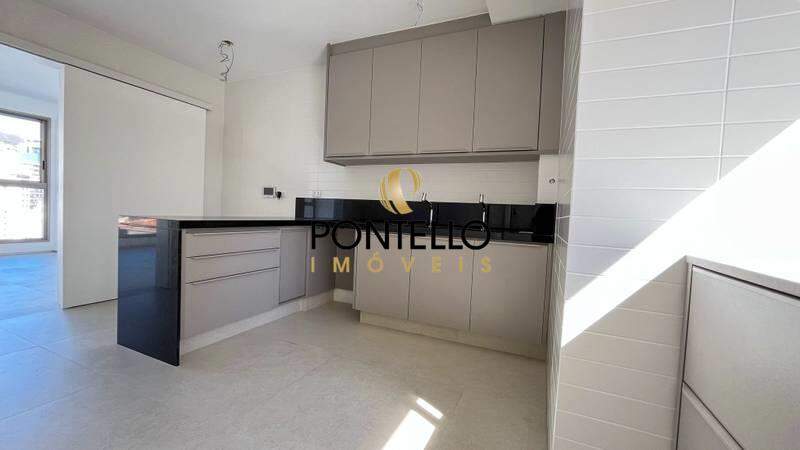 Apartamento à venda com 4 quartos, 136m² - Foto 4