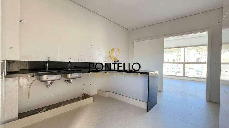 Cobertura à venda com 4 quartos, 253m² - Foto 3