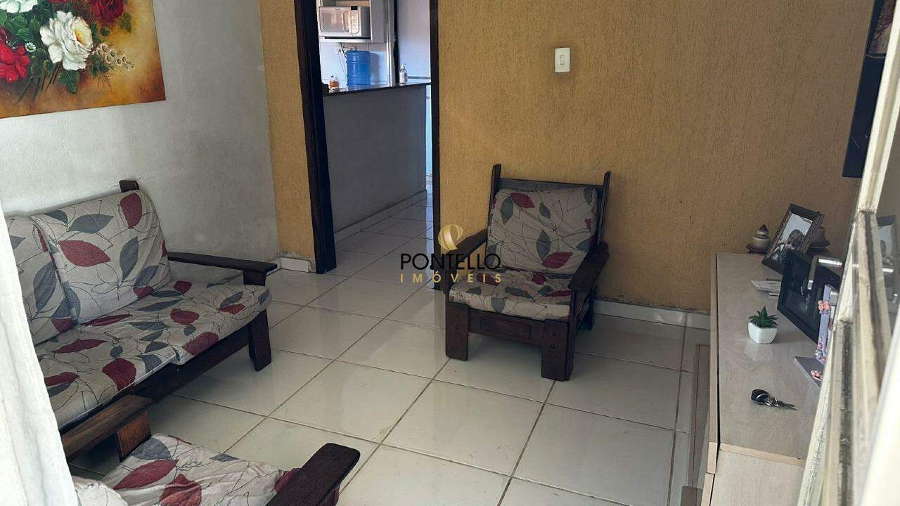 Casa à venda com 4 quartos, 163m² - Foto 3