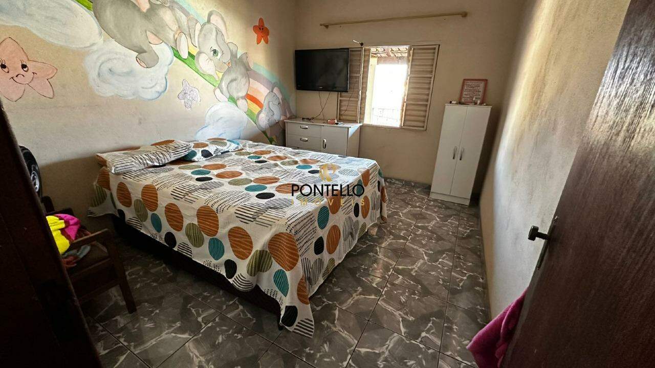 Casa à venda com 4 quartos, 163m² - Foto 6