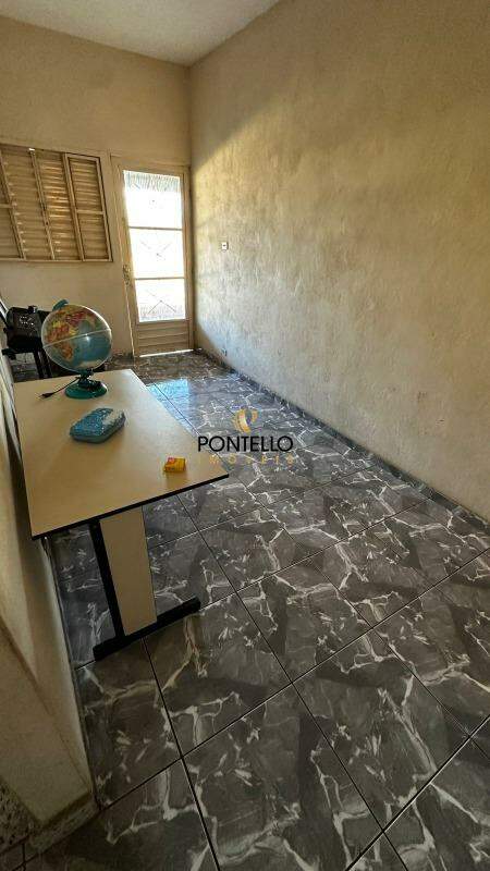 Casa à venda com 4 quartos, 163m² - Foto 9
