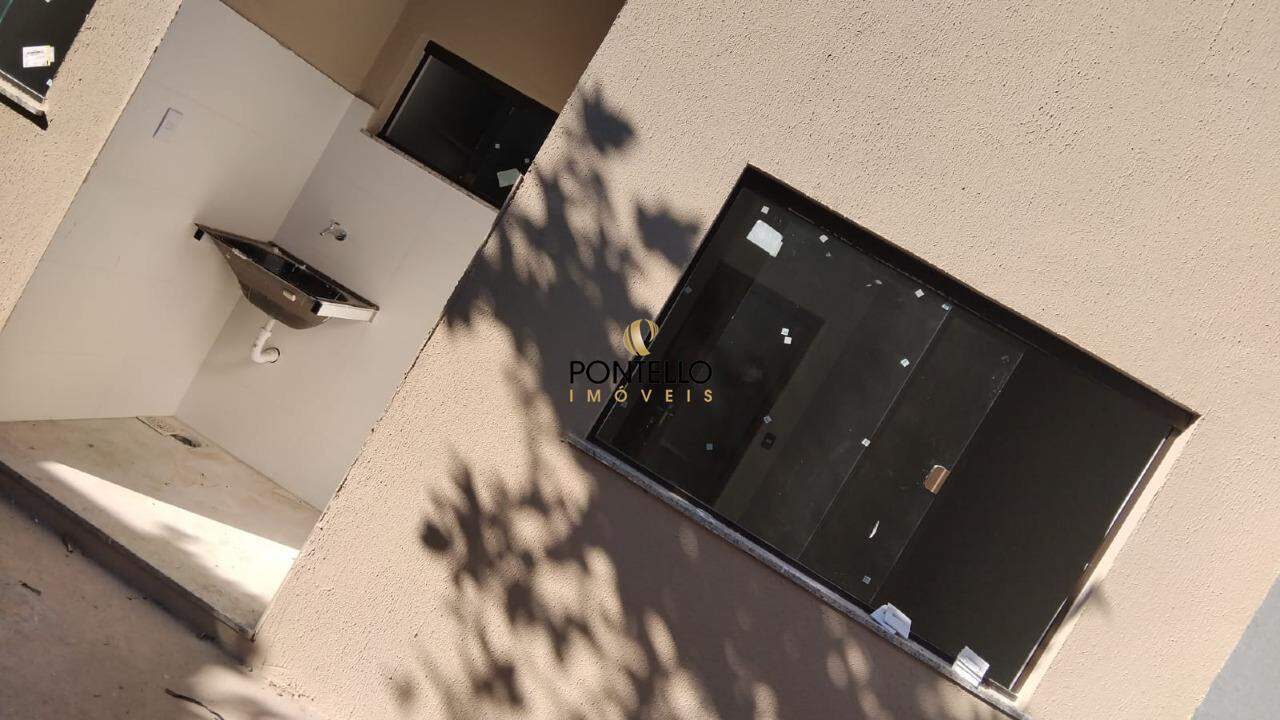 Casa à venda com 2 quartos, 50m² - Foto 9