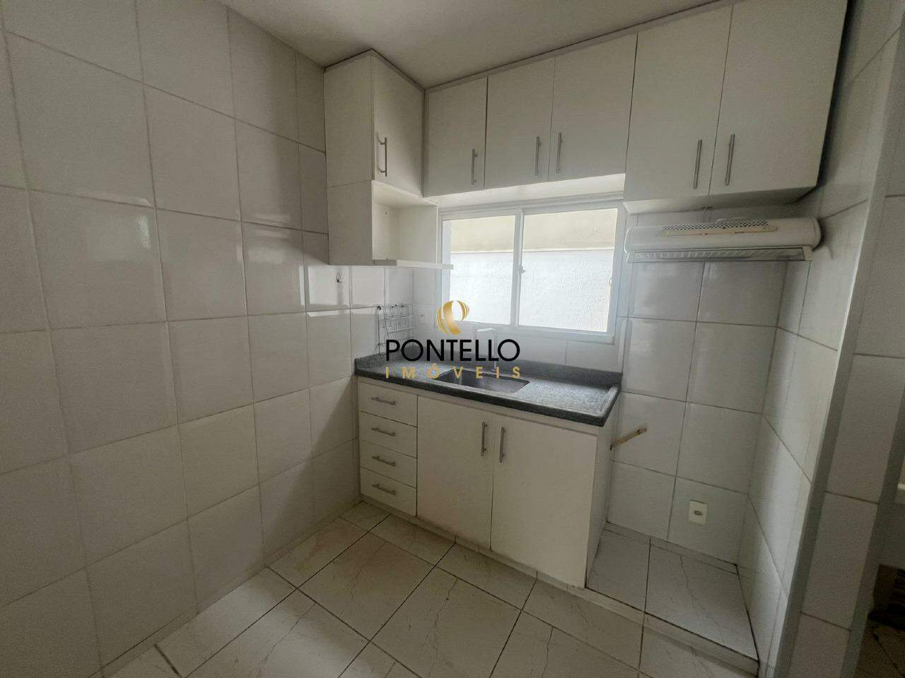 Apartamento para alugar com 3 quartos, 115m² - Foto 4