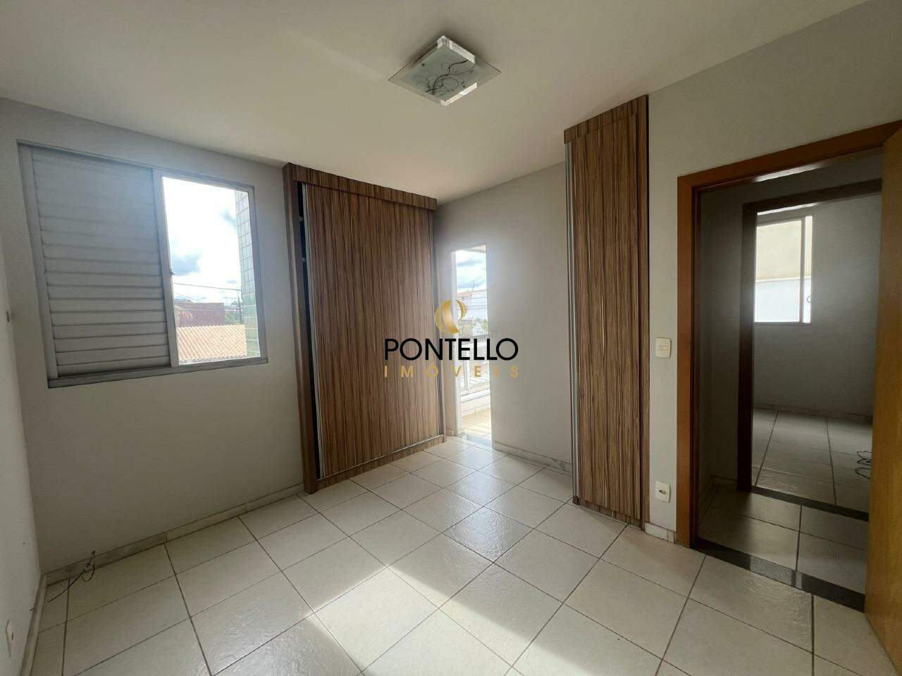 Apartamento para alugar com 3 quartos, 115m² - Foto 8