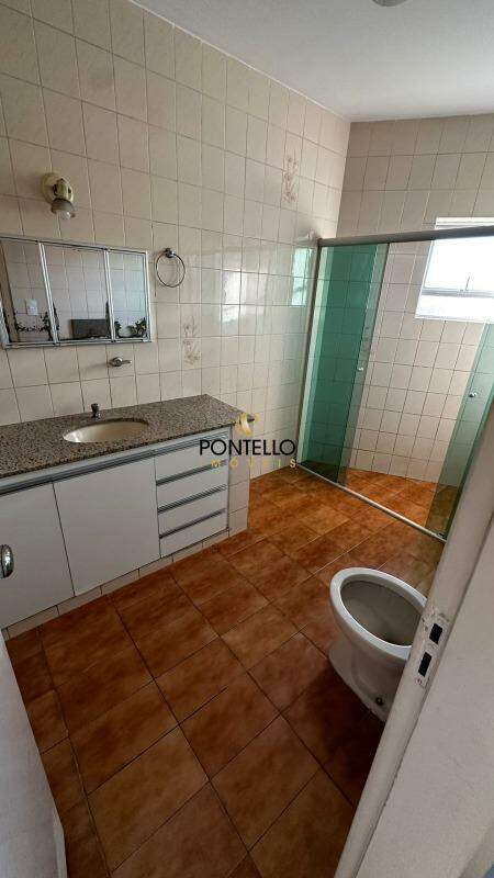 Apartamento para alugar com 3 quartos, 151m² - Foto 8