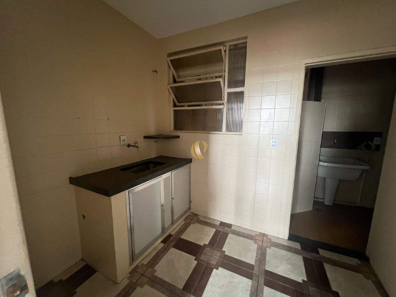 Apartamento para alugar com 4 quartos, 136m² - Foto 6