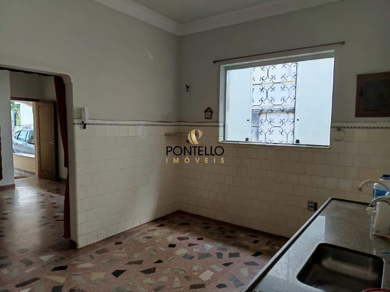 Casa à venda com 5 quartos, 303m² - Foto 12
