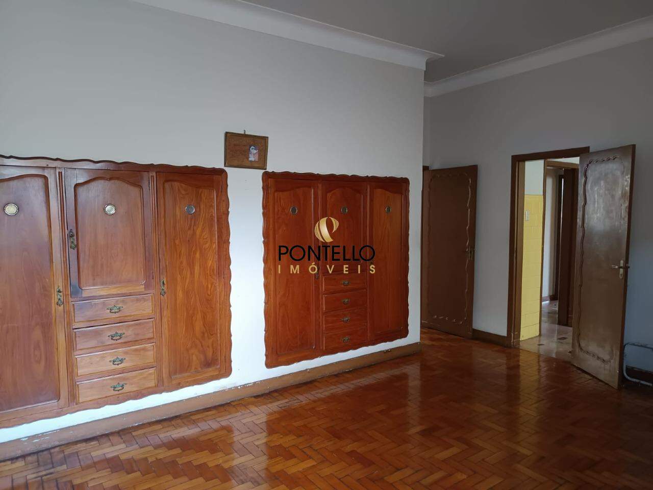 Casa à venda com 5 quartos, 303m² - Foto 16