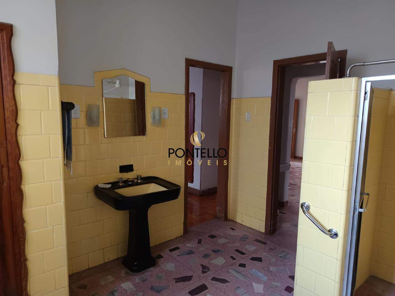 Casa à venda com 5 quartos, 303m² - Foto 20