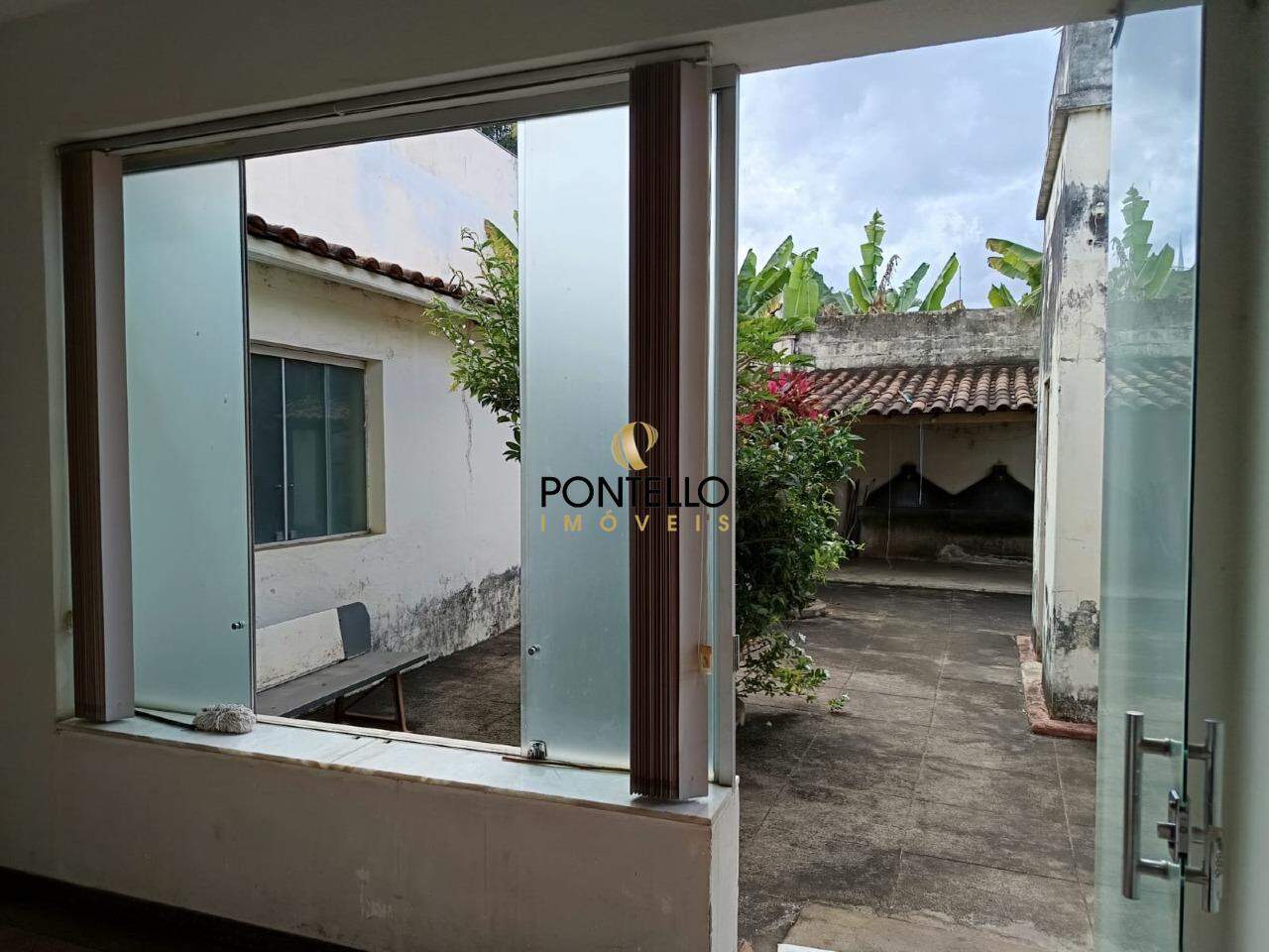 Casa à venda com 5 quartos, 303m² - Foto 22