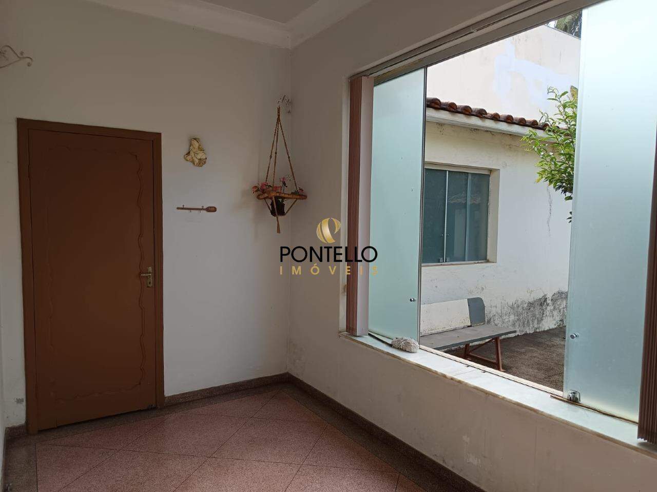 Casa à venda com 5 quartos, 303m² - Foto 21